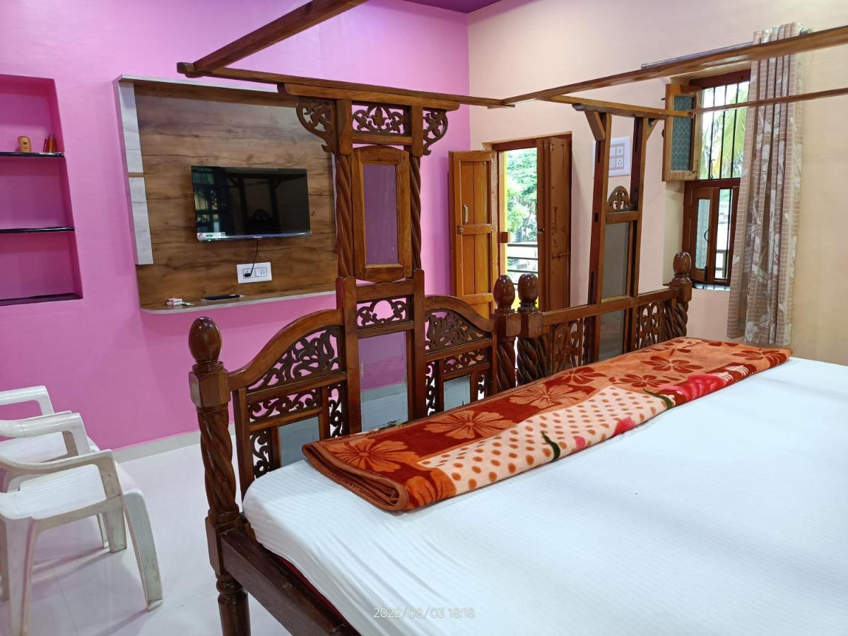 Abhi Homestay Hampi Zewnętrze zdjęcie