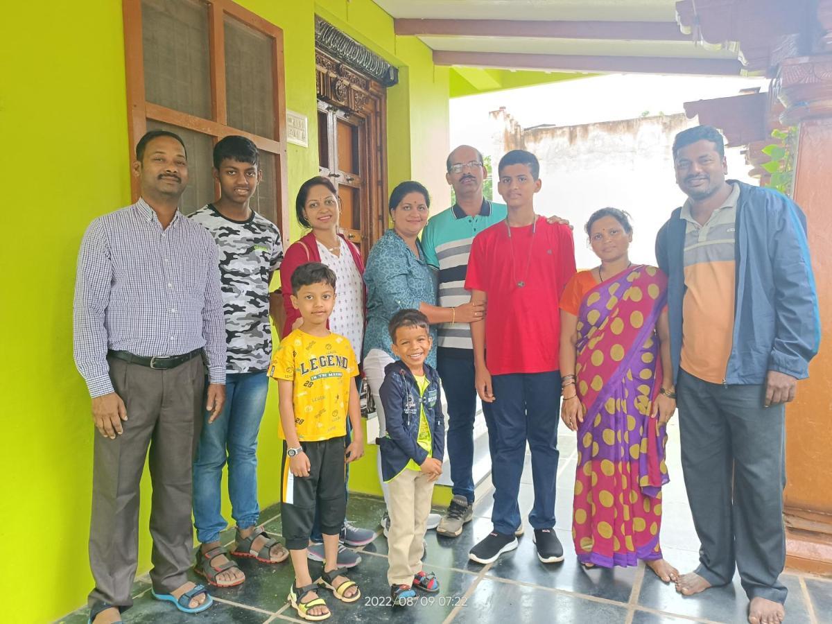 Abhi Homestay Hampi Zewnętrze zdjęcie